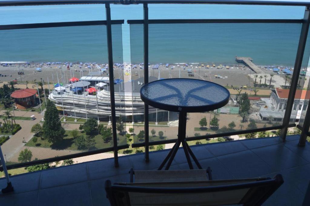 Luxury Apartments Batumi Exterior foto